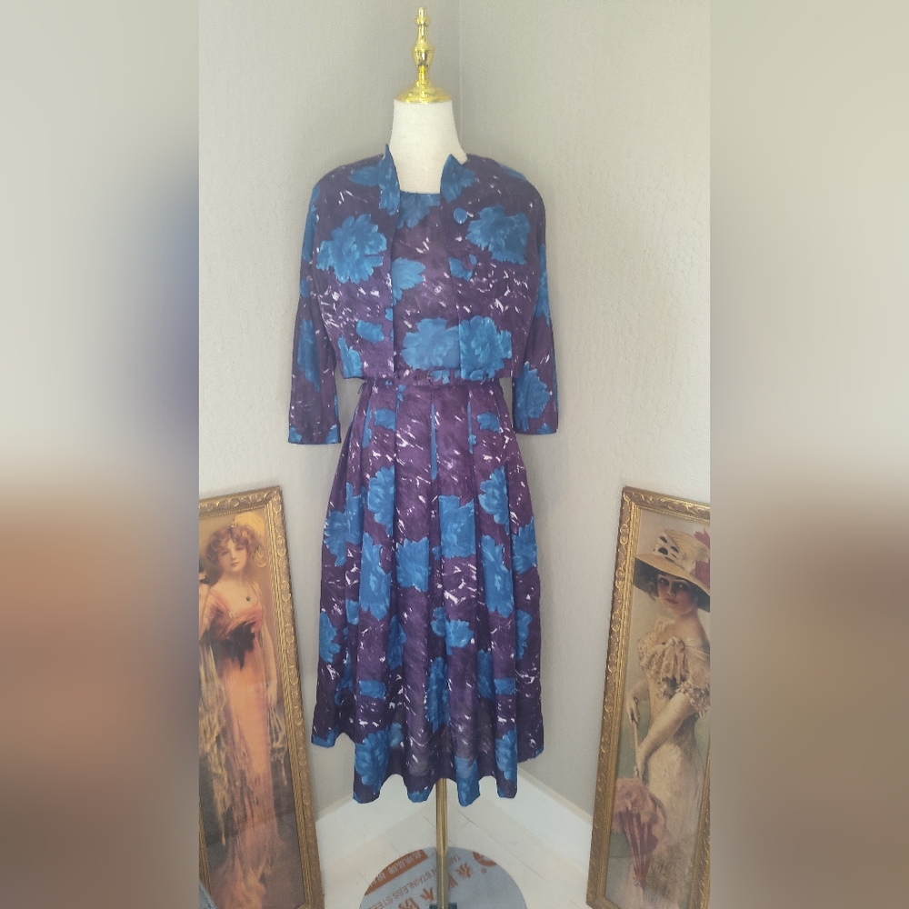 1950s-60s L'aiglon Vibrant Floral Long Sleeve Dress